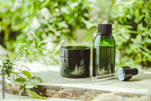 化粧品　オイル　スキンケア　植物　緑　ナチュラル