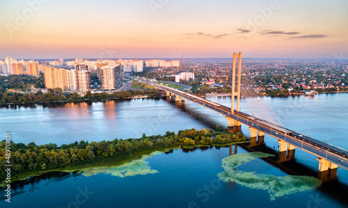 The Southern Bridge across the Dnieper in Kiev, the capital of Ukraine © Leonid Andronov