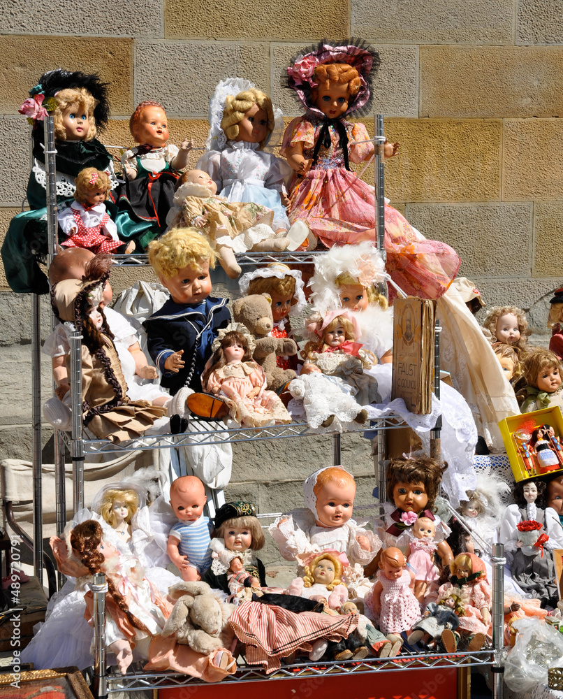 Naklejka premium Dolls on Market Stall, Fiesole, Italy