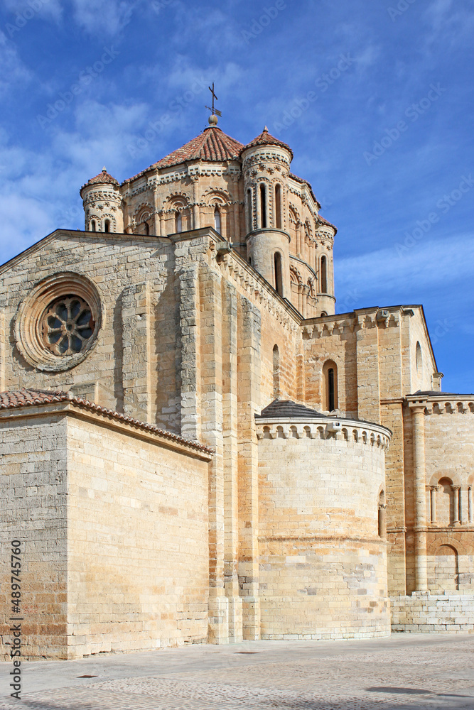 	
Collegiate Church of Santa Maria in Toro, Spain	