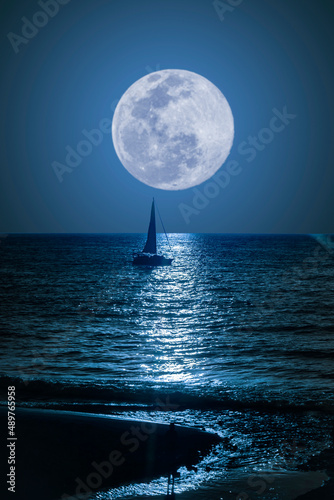 Segelboot im Mondschein, Vollmondnacht photo