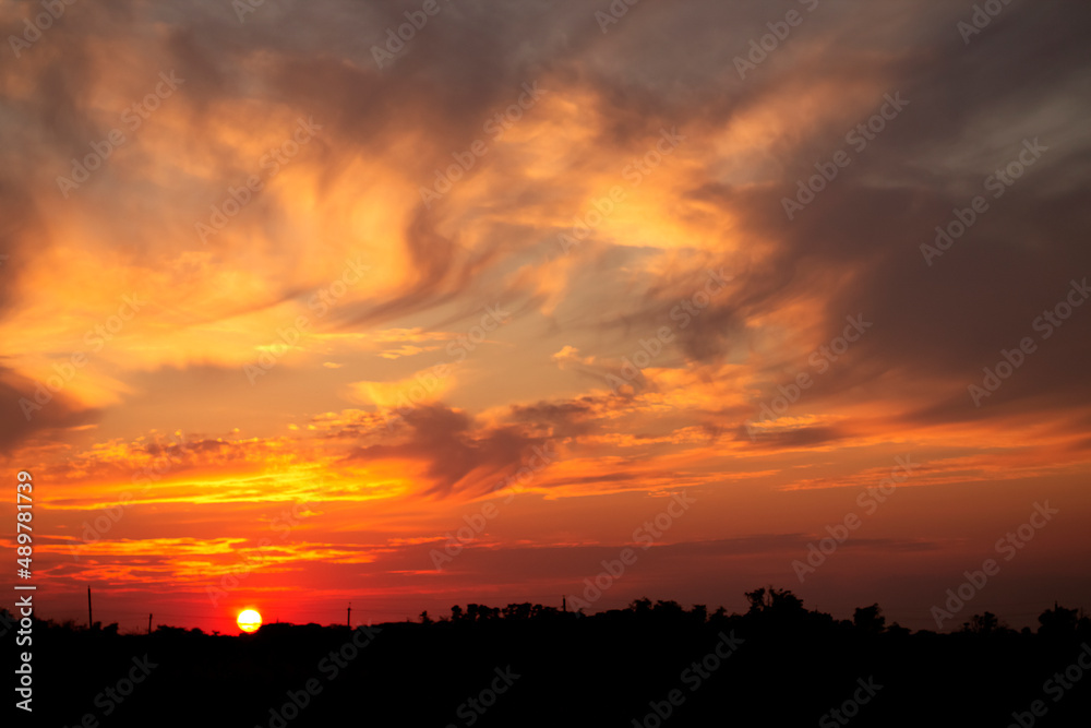 Colorful summer sunset in the clouds. beautiful summer sunset