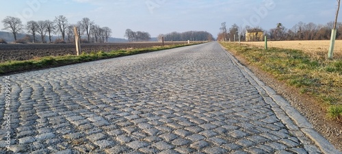 Bild auf Leinwand cobblestone street