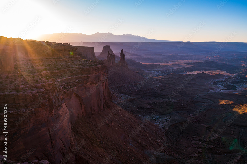 Mesa arch,Canyonland National park at sunrise,Moab,Utah,usa. ud. Mesa arch,Canyonland National park at sunrise,Moab,Utah,usa. ud.