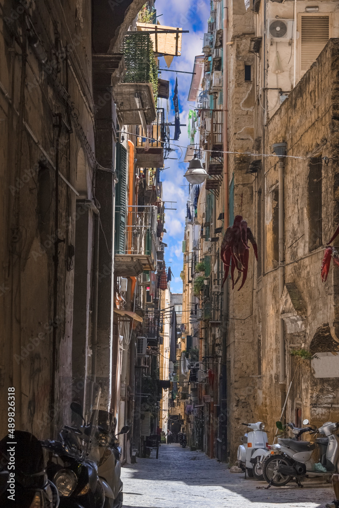 Typical view of a street in the historic center of Naples.	