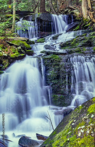 Fototapeta Naklejka Na Ścianę i Meble -  waterfall, Glen Falls