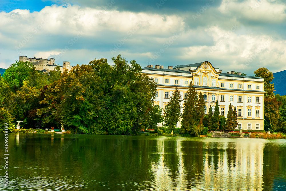 Fototapeta premium Leopoldskron Castle or Palace with its lovely Lake was used in the film the Sound of Music to represent Baron Van Trapp’s family home. It’s setting is just out side the city of Salzburg 