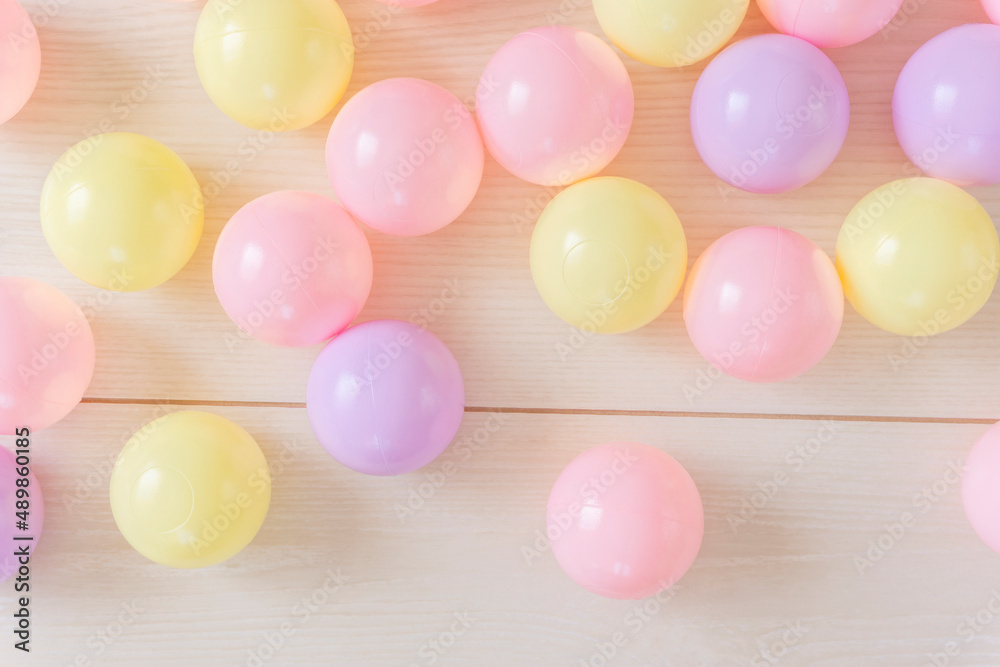 Obraz premium Pink ball background. Event background, campaign background, etc. ピンク色のボールの背景。イベント背景、キャンペーン背景など