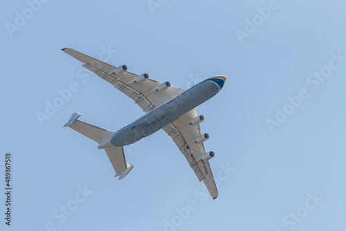 World's largest plane destroyed in Ukraine, Antonov An-225 Mriya