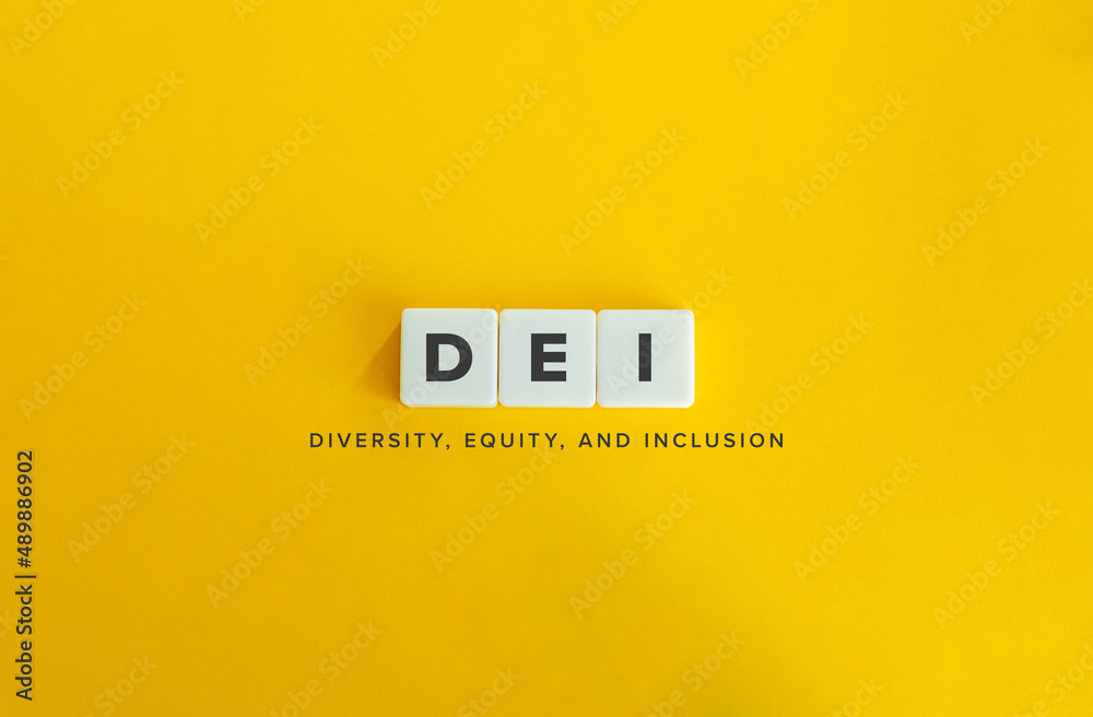 Diversity, Equity, and Inclusion (DEI) Banner. Letter Tiles on Yellow Background. Minimal Aesthetics. - obrazy, fototapety, plakaty 