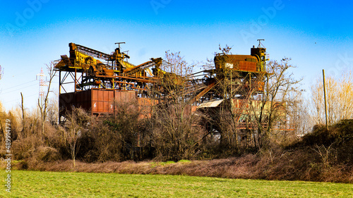 old abandoned factory © Stemoir