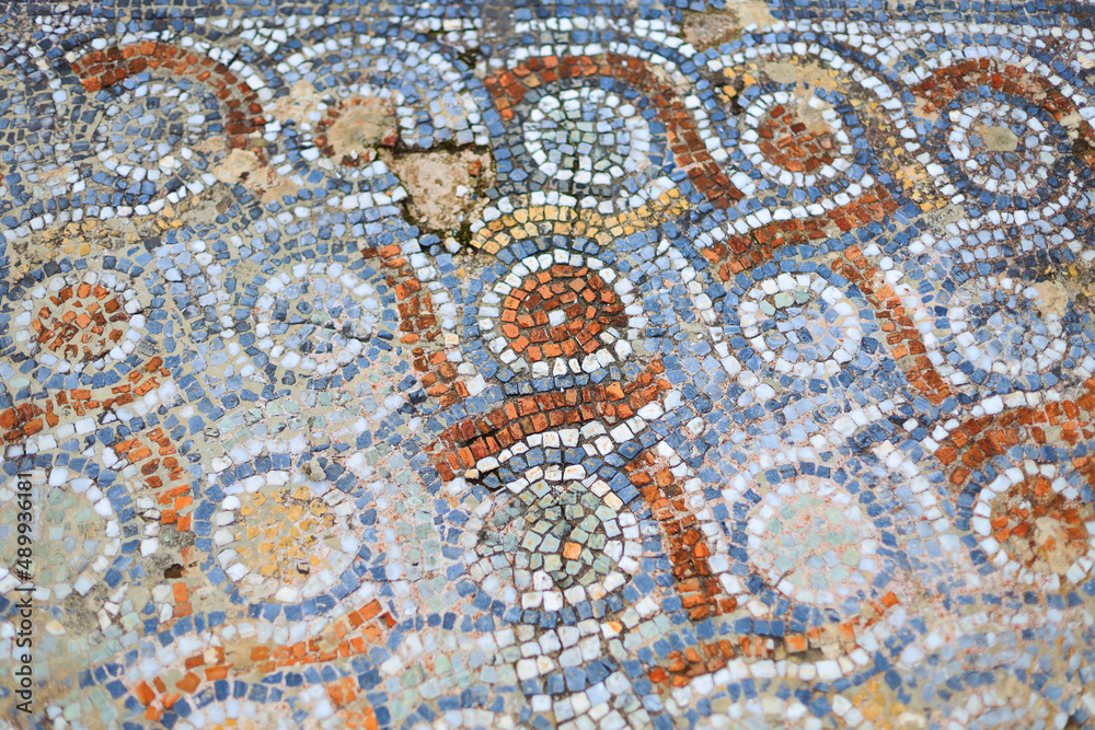 Ephesus was built in the 10th century BC on the site of the former Arzawan capital by Attic and Ionian Greek colonists.