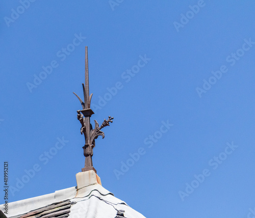 finial on the roof photo