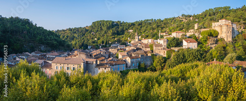 France, Ardèche (07), panorama sur la cité médiévale de Largentière. 