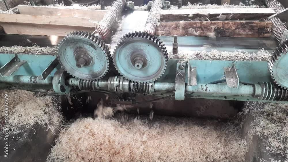 Fastest Skill Wood Wool Grass Processing Machines and Cooler Ghaas Making Machine. Wood Wool ( Cooler Ghas)  Wood wool machine Manufacturer