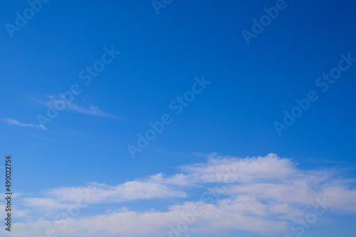 青い空 白い雲 青空 背景素材