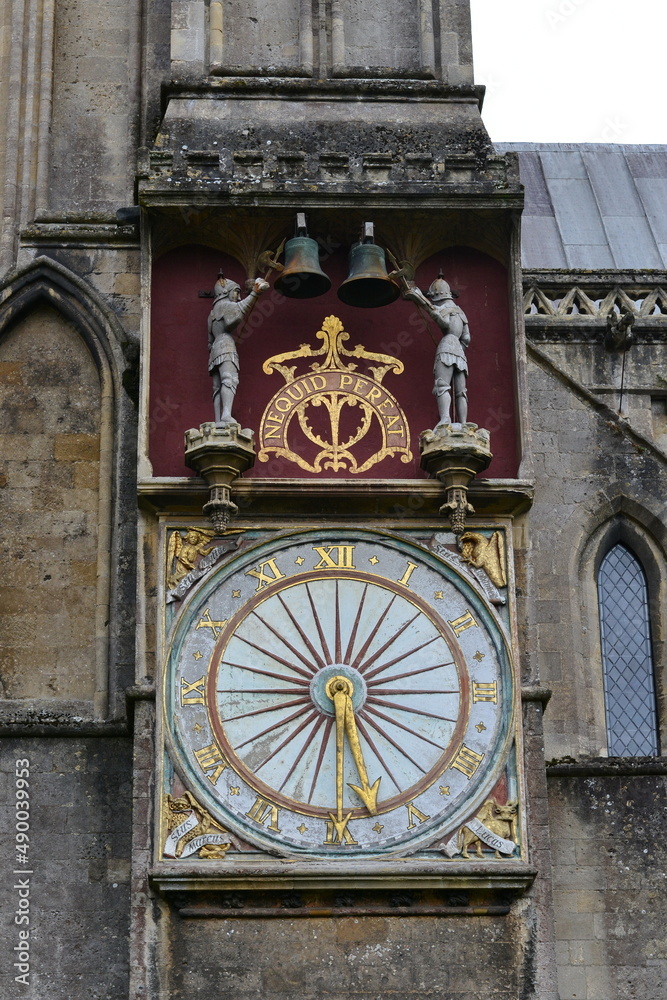 Fototapeta premium old clock on a building
