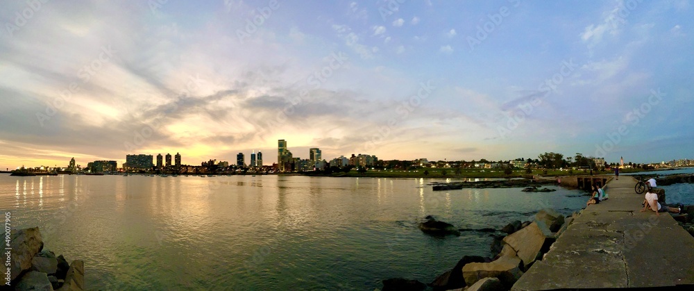 Obraz premium sunset over the river