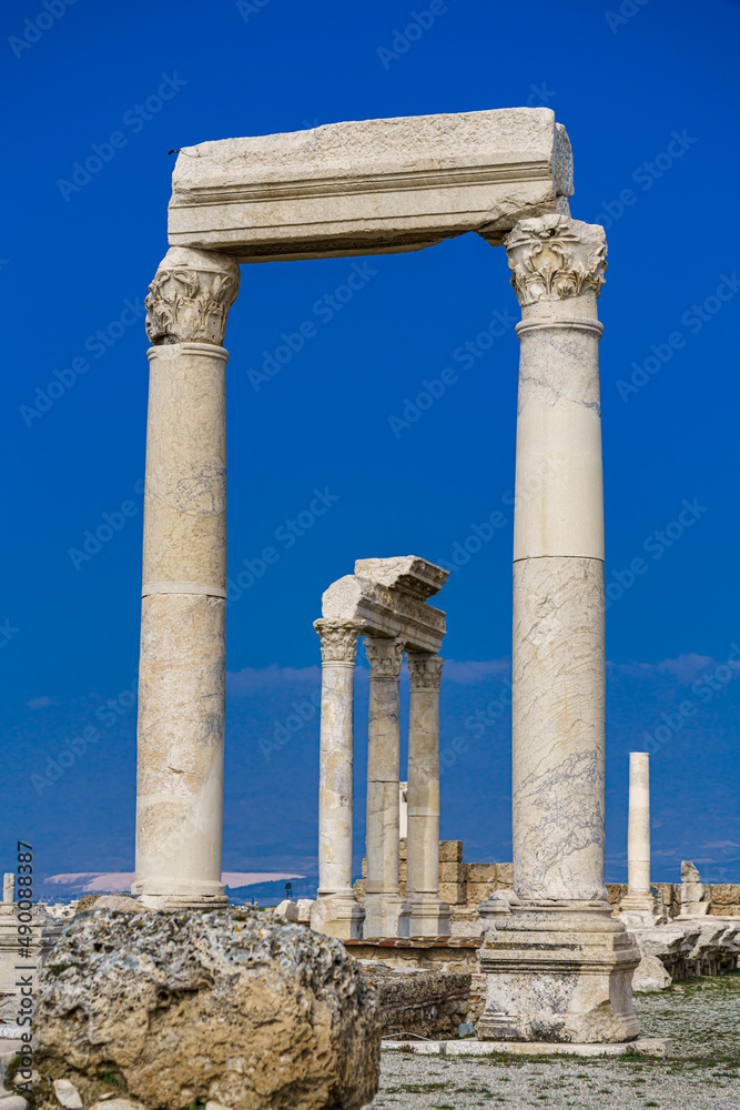 greek column