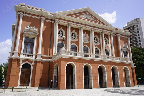 The Theatro da Paz  Peace Theater  is located in the city of Bel  m  in the state of Par    in Brazil. Was built following neoclassical architectural lines  within the golden age of rubber in the Amazon