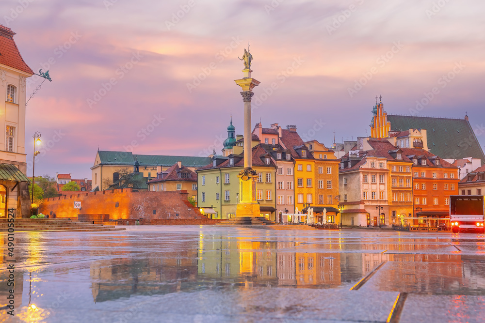 Fototapeta premium Old town in Warsaw, cityscape of Poland