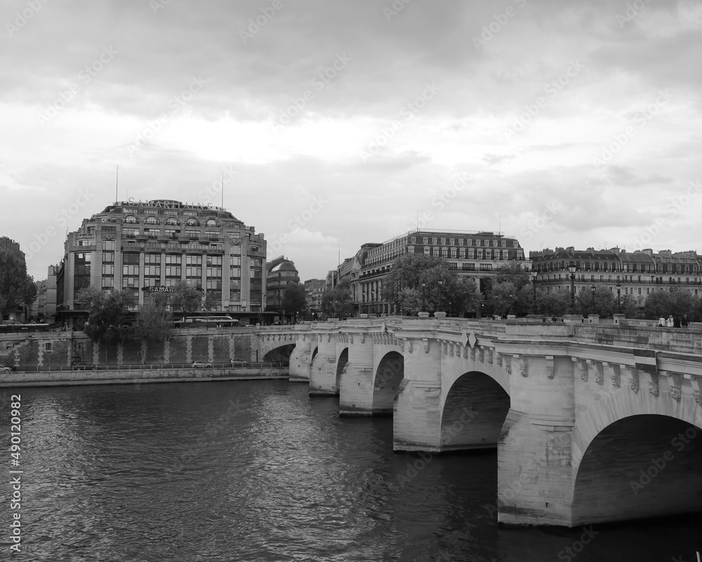 Pont Neuf bridge over the Seine, Paris bridges, Paris France