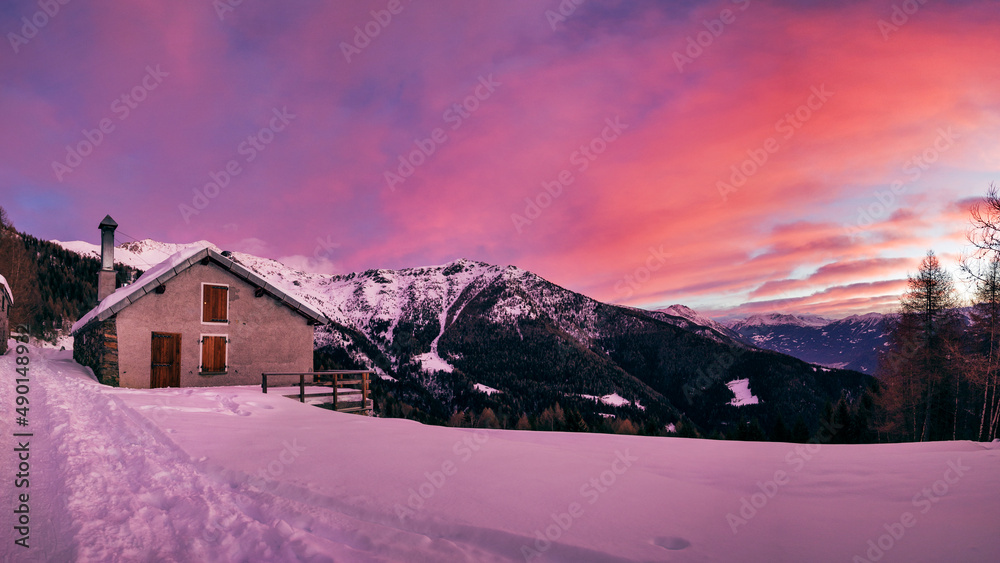 Fototapeta premium pink sunrise in the mountains