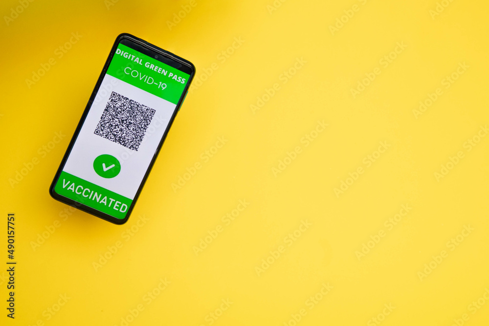 Fototapeta premium Greenpass digital covid certificate vaccinated