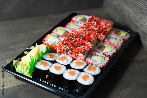 Sushi Box Maki Nigiri Japan Food Togo Takeaway Set photo