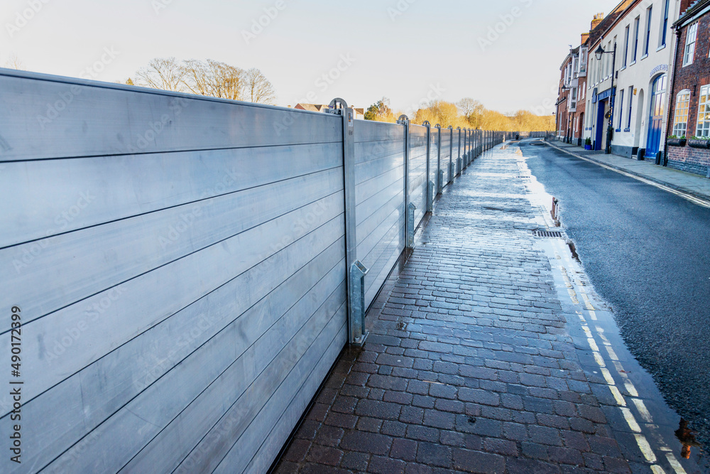 Bewdley , river Severn,flood barriers erected to protect local population,Bewdley Bridge,Worcestershire,England,UK