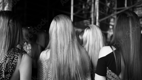 Fotografia Fashion models at a catwalk during a fashion show