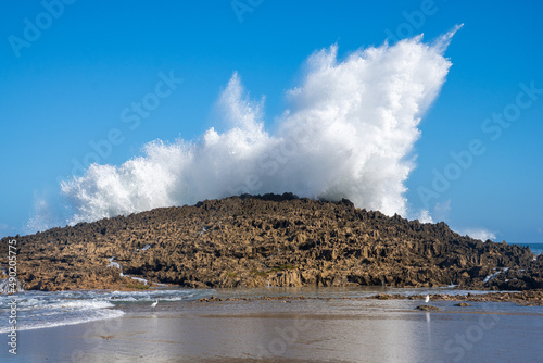 Fototapeta Naklejka Na Ścianę i Meble -  Rock Wave Aguadilla Beach Puerto Rico