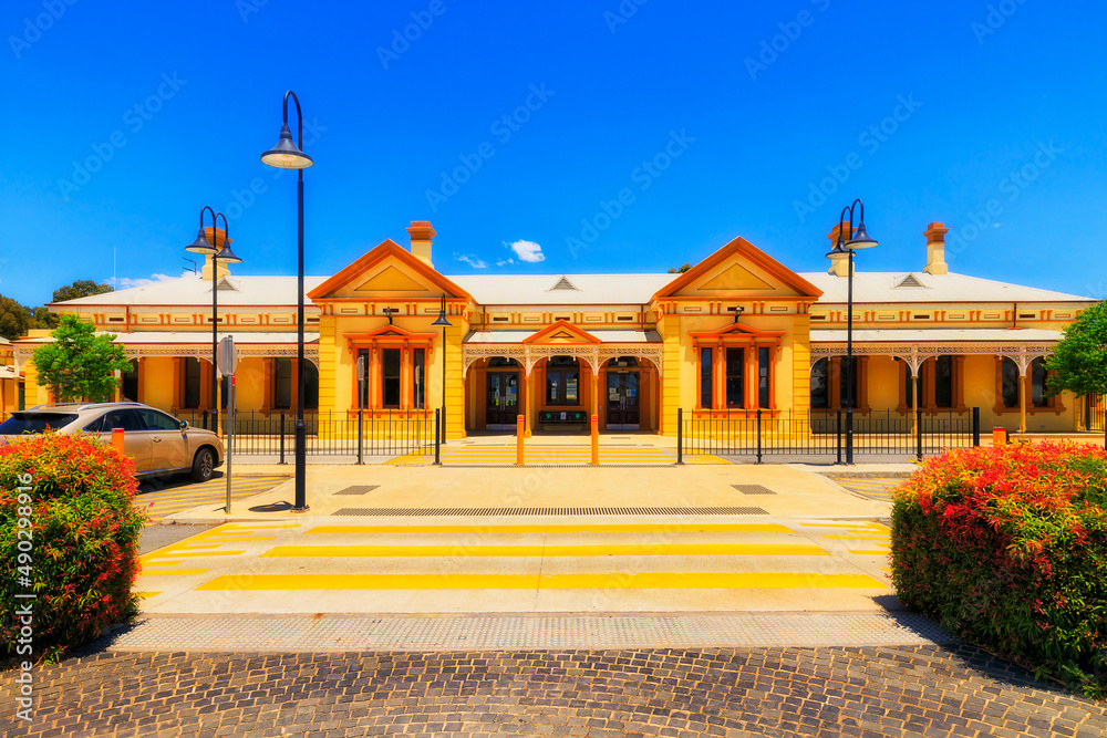 Wagga Train station facade front