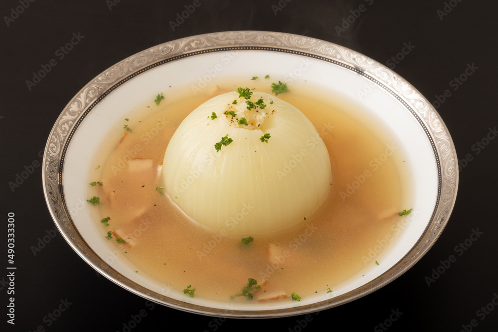 まるごと玉ねぎのオニオンスープ まるごと玉ねぎのオニオンスープ