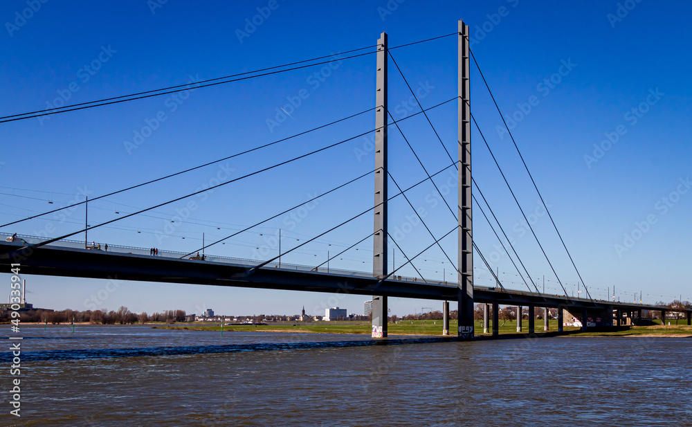 Obraz premium Rheinbrücke