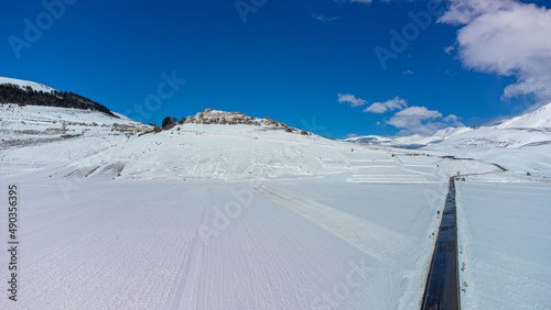 Tableau sur toile Casteluccio di Norcia fra la neve