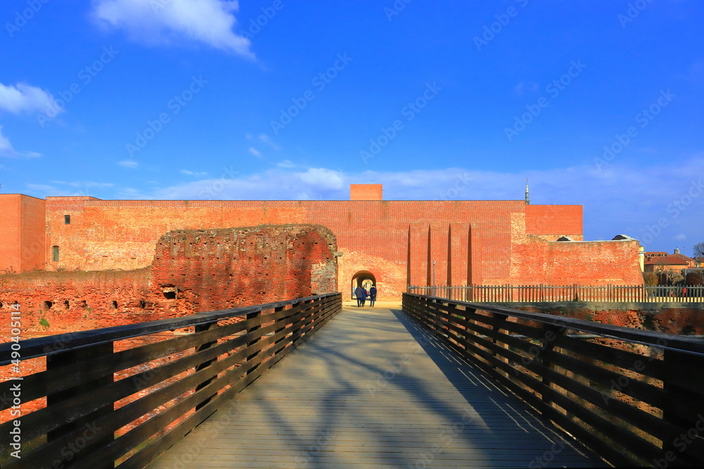 CASTELLO DI NOVARA, ITALIA, CASTLE OF NOVARA, ITALY CASTELLO DI NOVARA, ITALIA, CASTLE OF NOVARA, ITALY