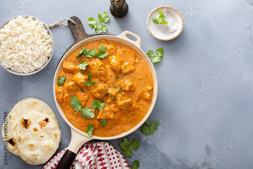 Fotografía Chicken tikka masala, cooked marinated chicken in spiced curry sauce
