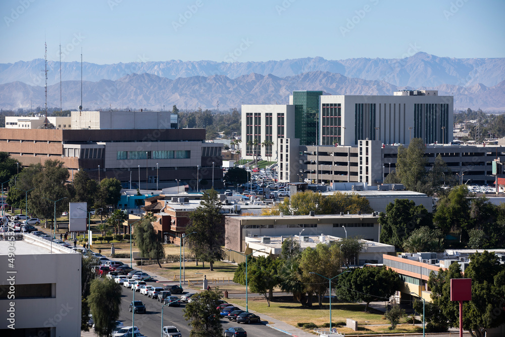 Obraz premium Daytime city view of downtown Mexicali, Baja California, Mexico.