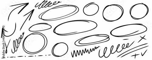 Hand drawn circle frame. Highlited frame. Outline selection highlight ovals and arrows. Doodle style outline strokes. Stock vector set of illustrations on white background.