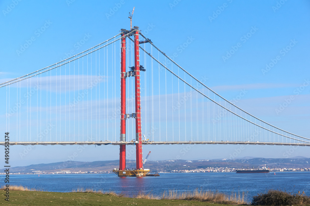 Obraz premium The construction of 1915 Canakkale Bridge