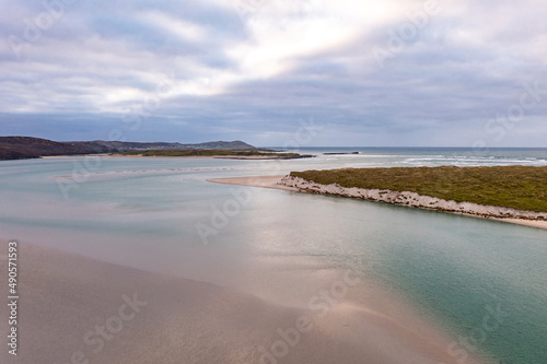 Fototapeta Naklejka Na Ścianę i Meble -  Dooey beach by Lettermacaward in County Donegal - Ireland