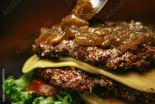 Smash Burguer Goumert com cenário para rede Social e cardápio.