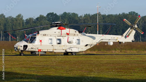 Obraz na płótnie NH90