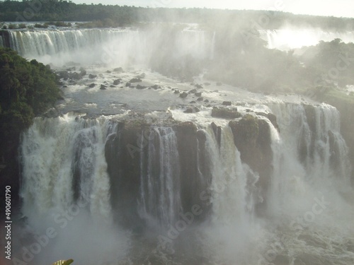 BEAUTIFUL PHOTO OF IGUAÇÚ FALLS