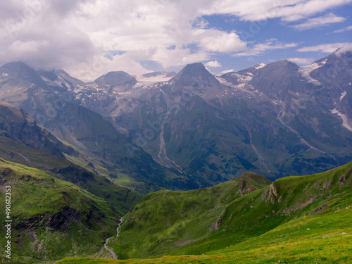 Magnificent panoramic view of the Alps, mountains of Austria © fotoplaton