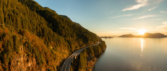 Keuken achterwand Beige Sea to Sky Highway bij zonsondergang  © edb3_16