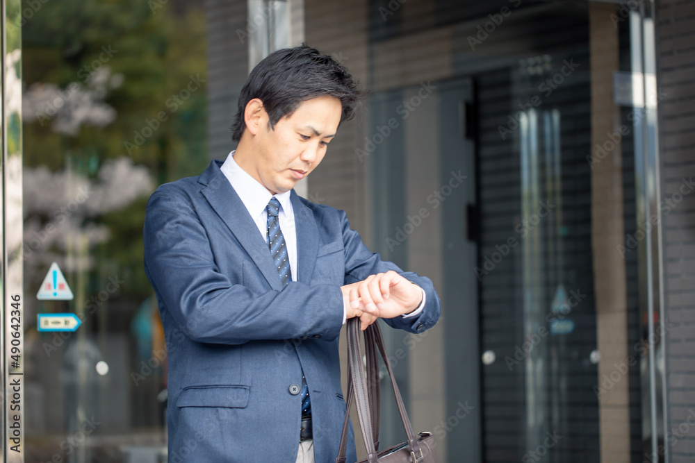 Naklejka premium カジュアルビジネスの会社員 