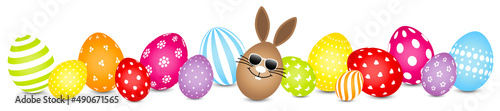 Braunes Hasenei Sonnenbrille Und Bunte Ostereier Muster Banner