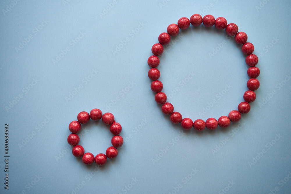 Obraz premium czerwone korale na niebieskim tle